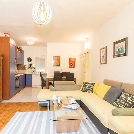 Lovely Apartment In Makarska With Wifi 외부 사진